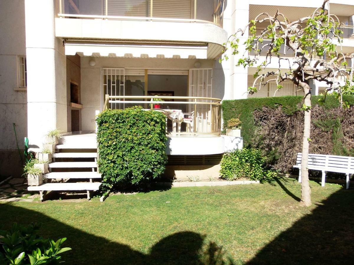 100M2 Big Apartment Private Garden And Pool/ 100M2 Gran Apartamento Jardin Privado Y Piscina / Acogedor Apartamento En Zona Tranquila Y Agradable Кембрилс Екстериор снимка