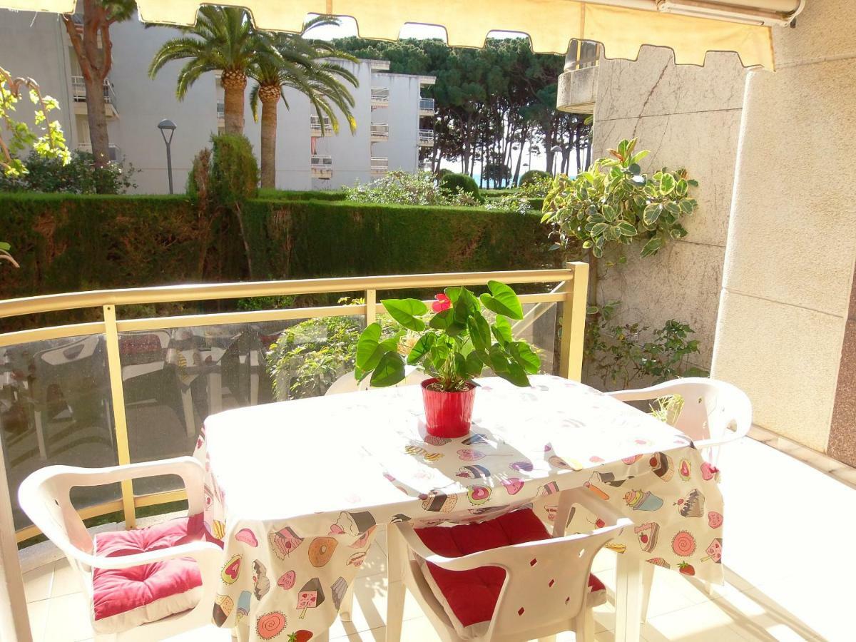 100M2 Big Apartment Private Garden And Pool/ 100M2 Gran Apartamento Jardin Privado Y Piscina / Acogedor Apartamento En Zona Tranquila Y Agradable Кембрилс Екстериор снимка
